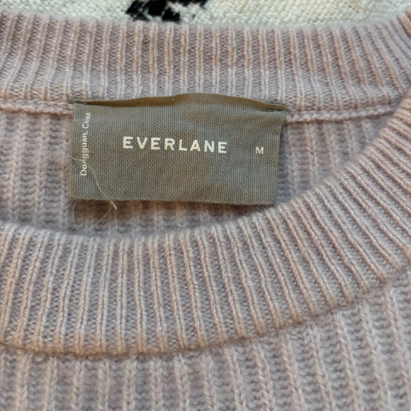 Everlane 100% Cashmere Ribbed Cocoon Crew Neck Sweater in Lilac - Medium - Picture 5 of 8